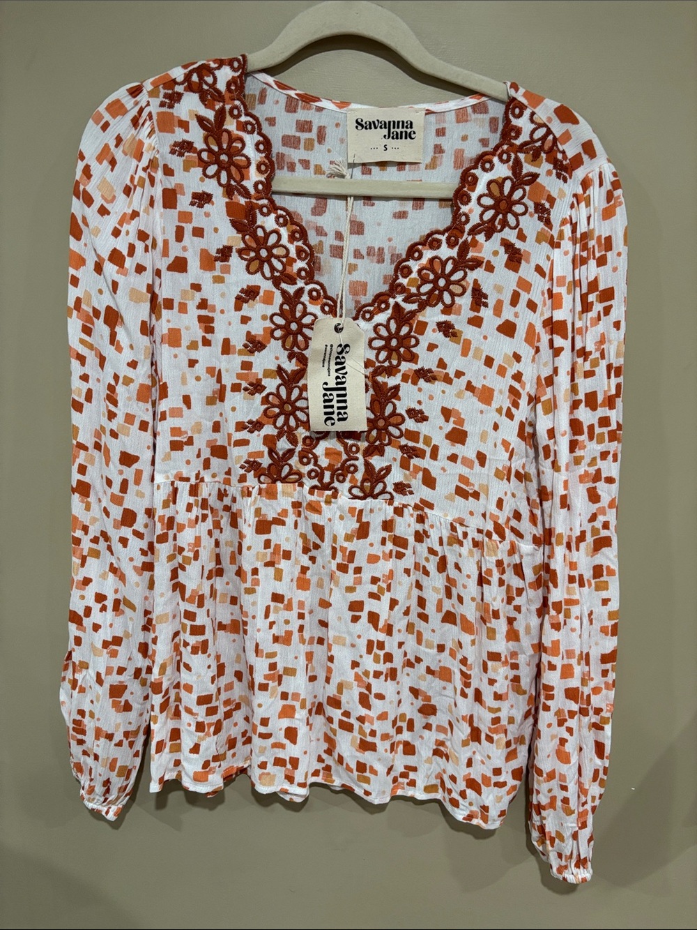 NWT savanna Jane rust embroidered top